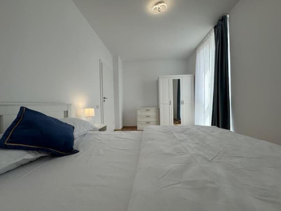 Joy City Stay Vivalia 7B-25 Тимишоара Экстерьер фото